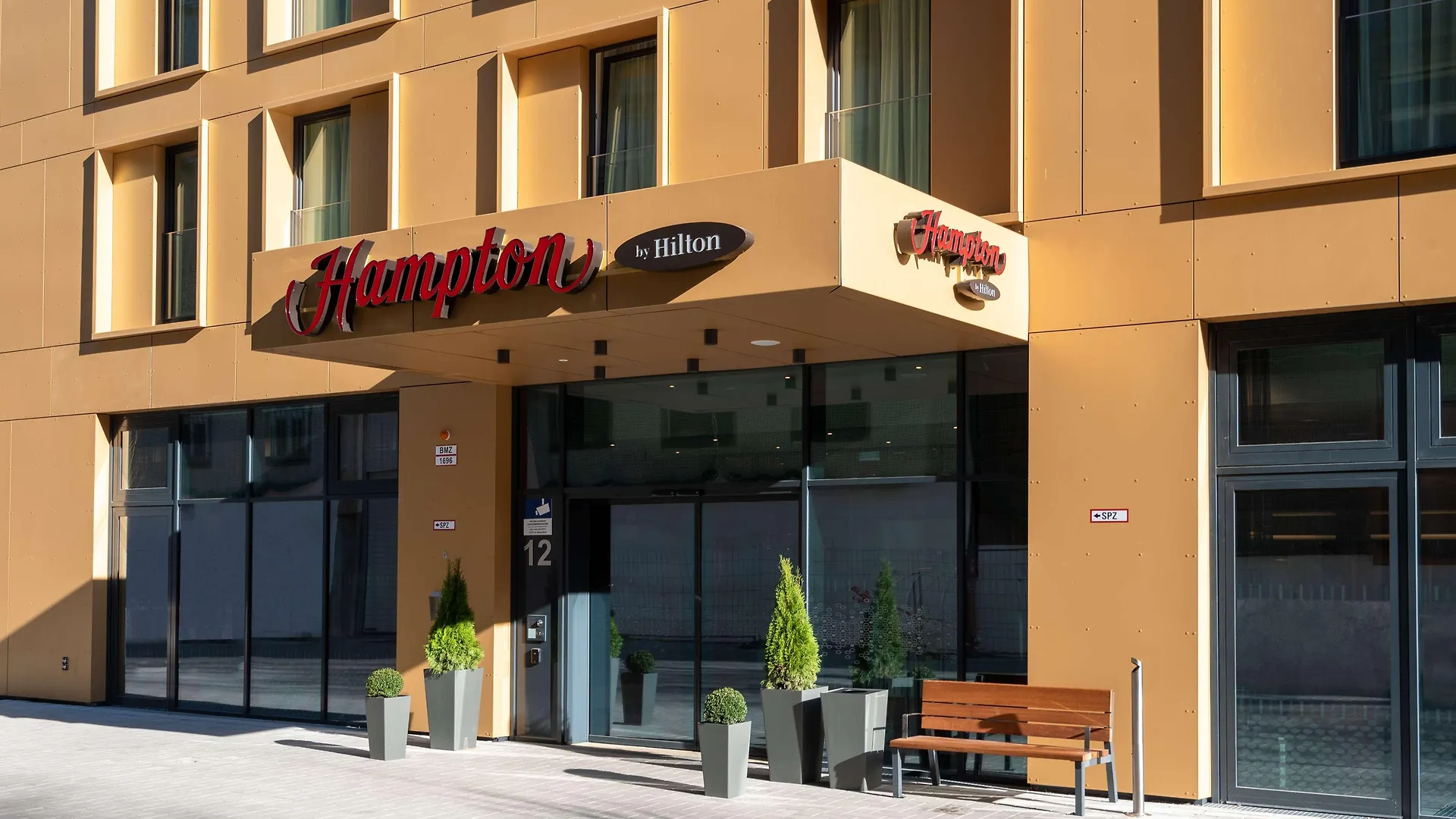 *** ホテル Hampton By Hilton Duesseldorf City Centre ドイツ