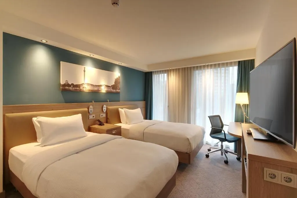 Hampton By Hilton Duesseldorf City Centre فندق دوسلدورف