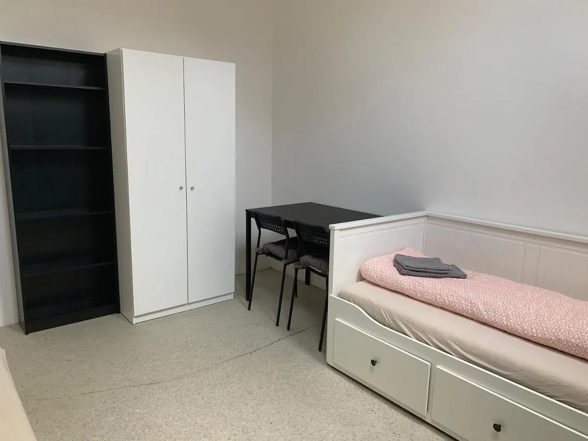 Hampton By Hilton Duesseldorf City Centre فندق دوسلدورف